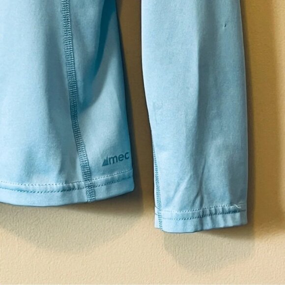 Mountain Equipment  Co op Light Blue Activewear Long Sleeve Shirt Size US M - Picture 4 of 5